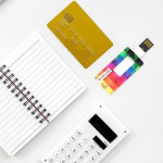 Usb card personalizzate con logo aziendale di piccole dimensioni