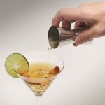 Jigger per cocktail in acciaio inox da 25 e 40 ml color argento opaco seconda vista fotografica