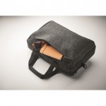 Cartella in feltro RPET con tracolla regolabile e tasca per pc da 15'' color grigio scuro settima vista fotografica