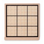 Tavola da sudoku in legno con tessere dei numeri color legno quinta vista