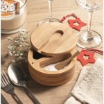 Contenitore in bambù con 2 scomparti per sale e pepe con cucchiaino color legno vista ambiente