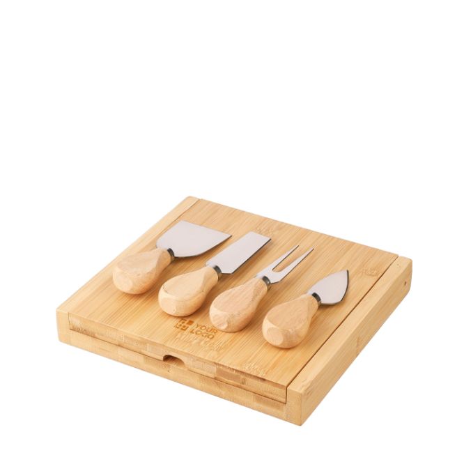 Set con 4 coltelli da formaggio in acciaio inox con manici in legno