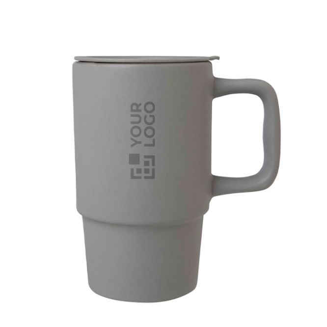 Tazza in ceramica con coperchio in plastica e grande manico 450ml