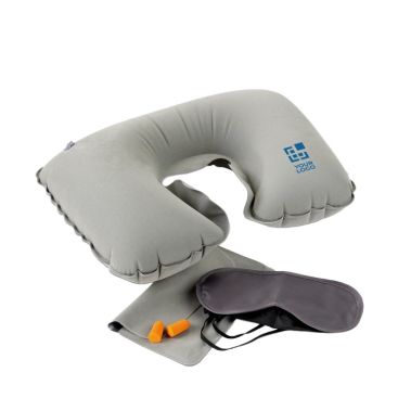 Accessorio da viaggio brandizzato con cuscino tappi e mascherina