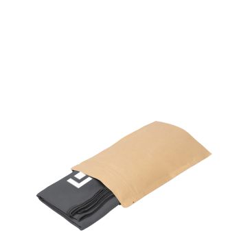 Asciugamano leggero in microfibra RPET con bordo overlock 200 g/m2