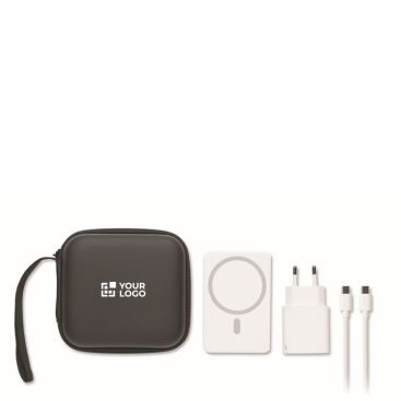 Set da viaggio con powerbank magnetico 5.000mAh e caricatore USB-C