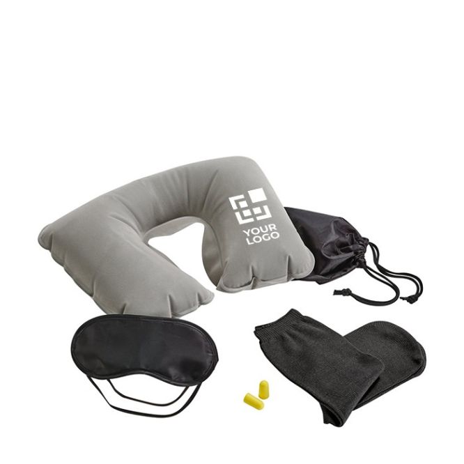 Completo kit da viaggio per l'aereo vista area di stampa