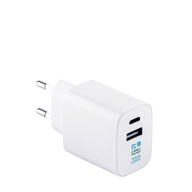 Adattatore di corrente in plastica riciclata con due porte USB